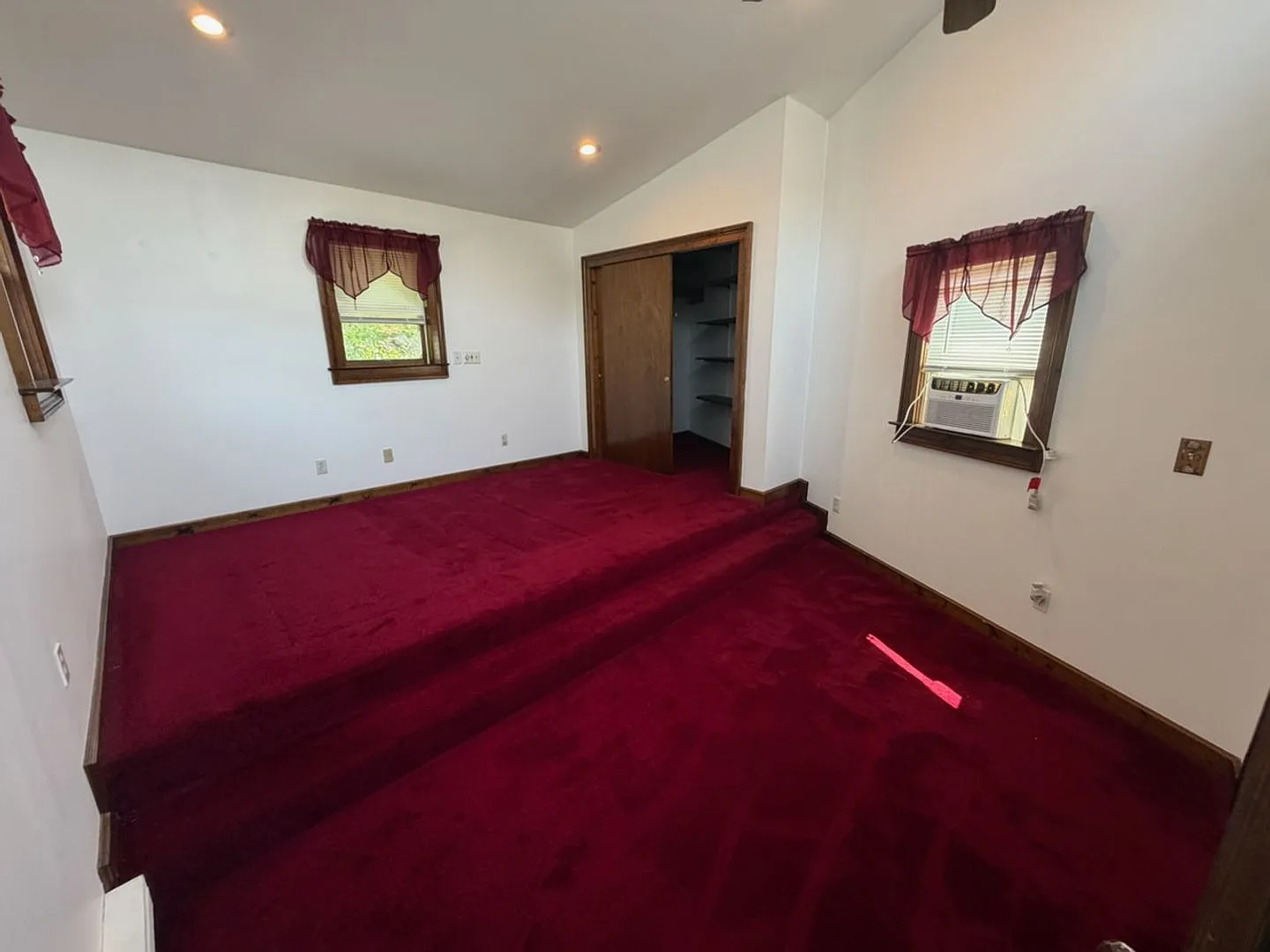 Price Reduced!! For Rent: Charming Ranch Home Near West Point With Seasonal Hudson River Views — Photo 4
