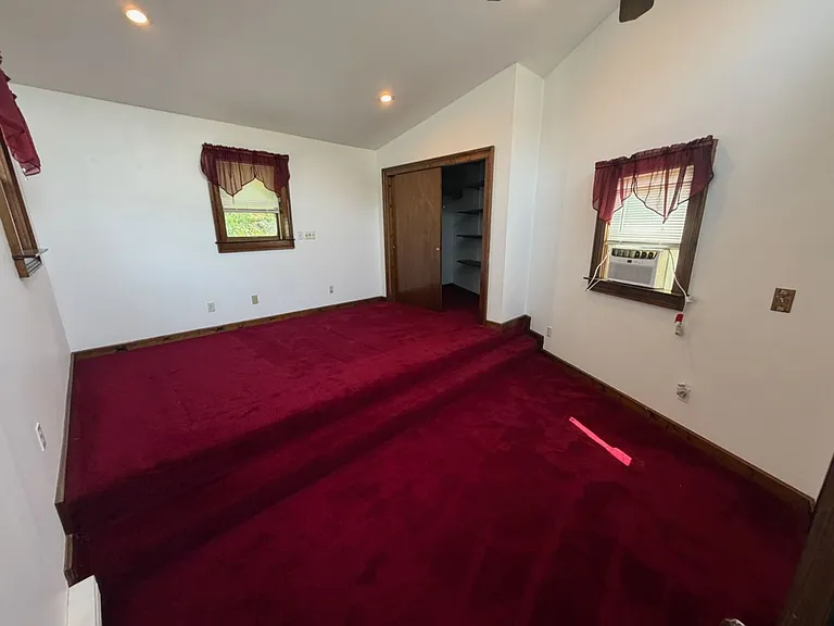 4 Chestnut St — Photo 4