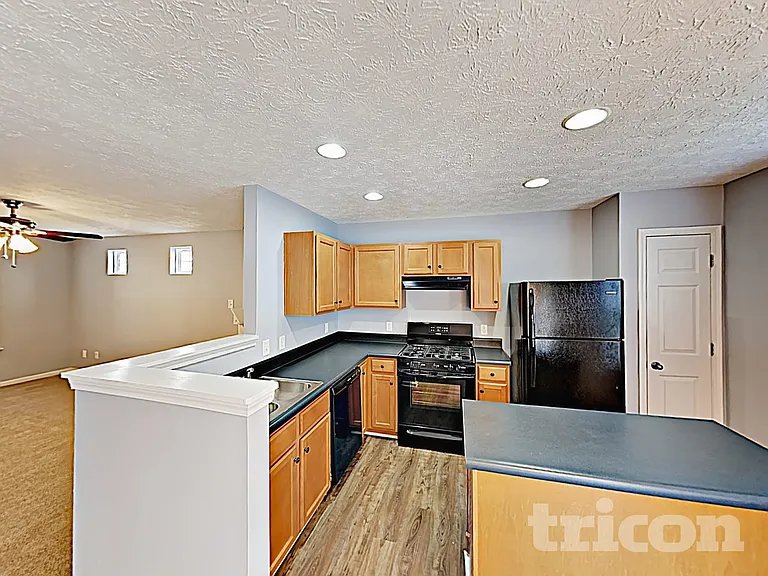 5370 Mountain Top Pl — Photo 6
