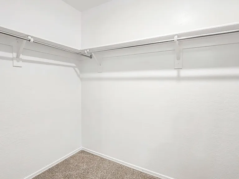 8562 S 253rd Ave — Photo 11
