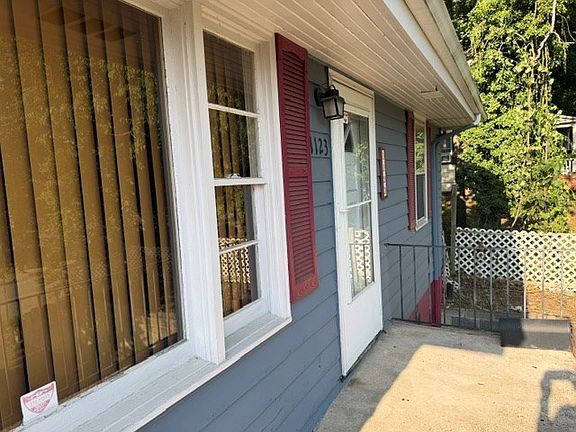 4th image of 1123 20th St