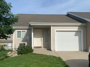 1313 Newfoundland Dr, Manhattan, KS 66503