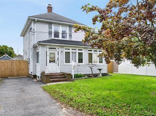 8 Juliet Street, Bay Shore, NY 11706