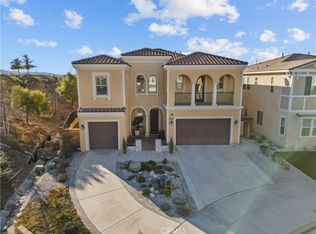 27601 Skylark Ln, Santa Clarita, CA 91350