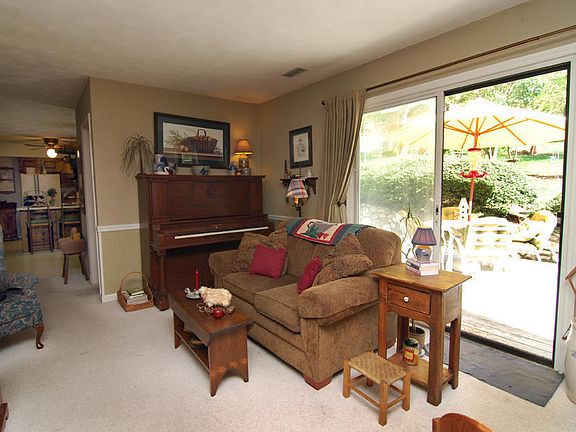 5th image of 4023 Blandfield Dr