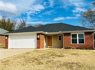 1160 S Jasmine Ln, Fayetteville, AR 72704