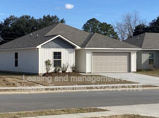 204 Armstrong Dr, Carencro, LA 70520