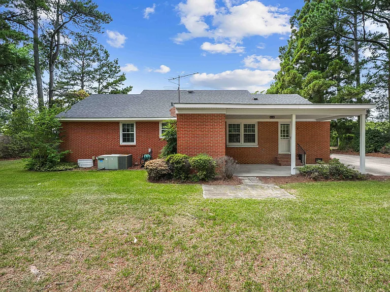 1202 Patetown Rd — Photo 3
