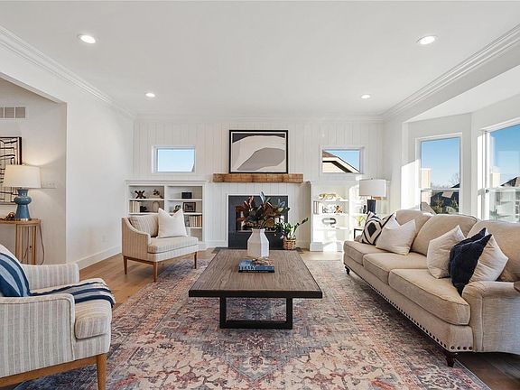 5th image of 14747 Schoettler Grove Ct