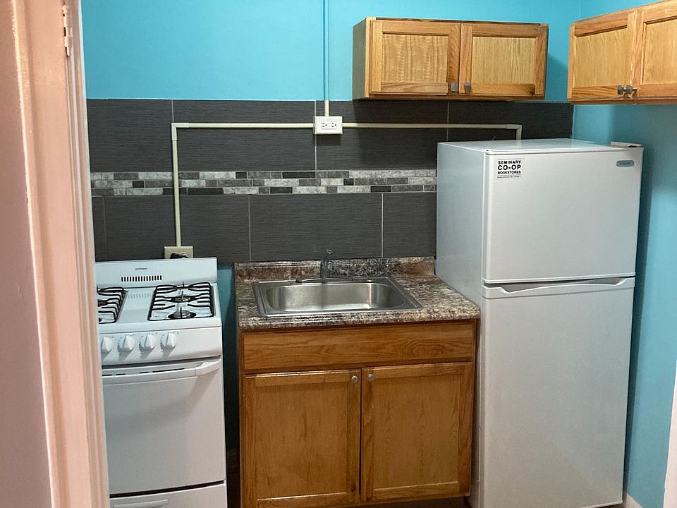 2nd image of 5442 S Harper Ave APT 304