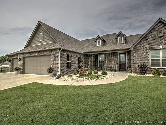 3rd image of 21913 Westin Park Ln