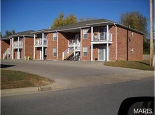 2326 Three Chimneys Rd, Rolla, MO 65401