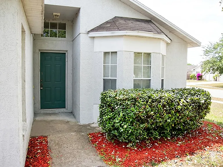 13830 Glasser Ave — Photo 3