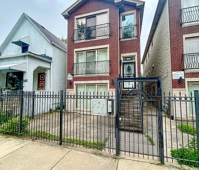 6344 S Rhodes Ave #3 — Photo 1