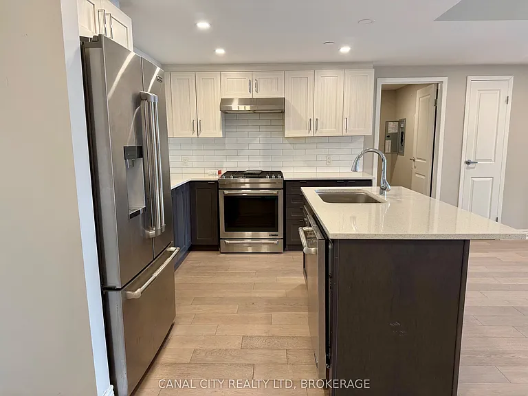 10 Albert St E #303 — Photo 8