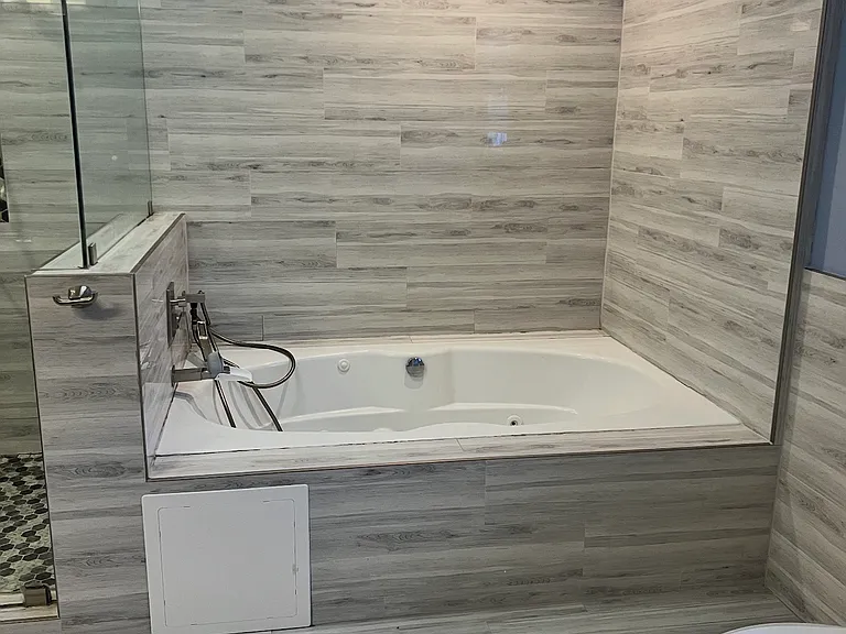 231 Hargreaves Ave — Photo 18