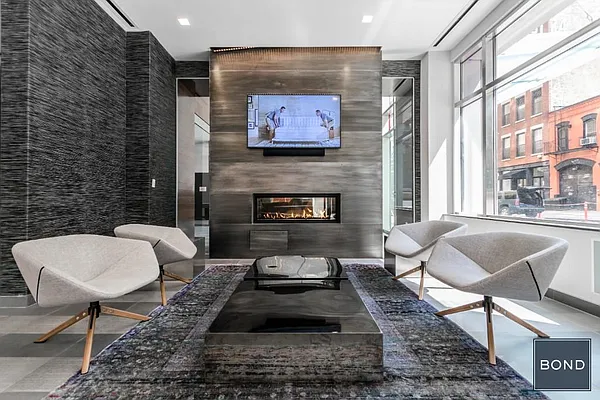 Rented by Bond New York | media 32