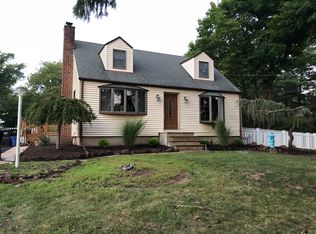 126 Bennington Pkwy, Franklin Park, NJ 08823