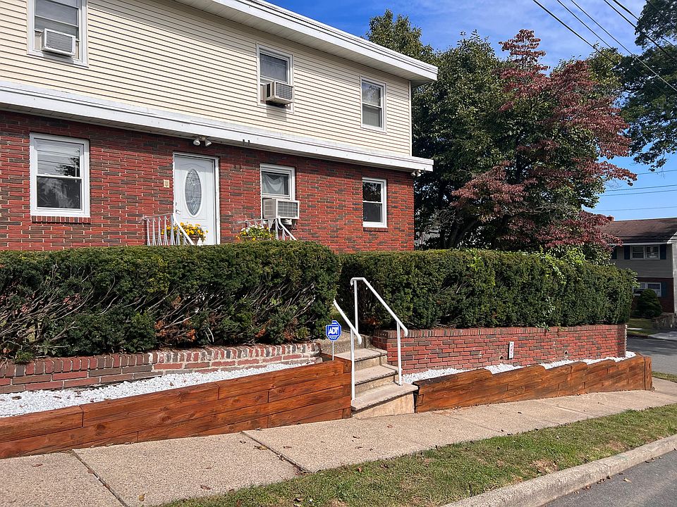 1st image of 11 Crist Ave Floor 1