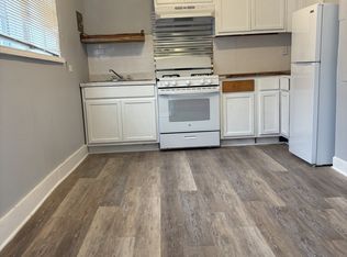 212 W 7th St #B, Hattiesburg, MS 39401