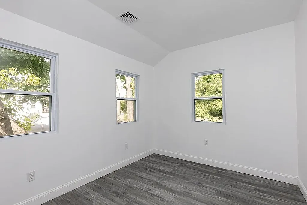 3 bed, 1680 sqft, $2,300 — Photo 4