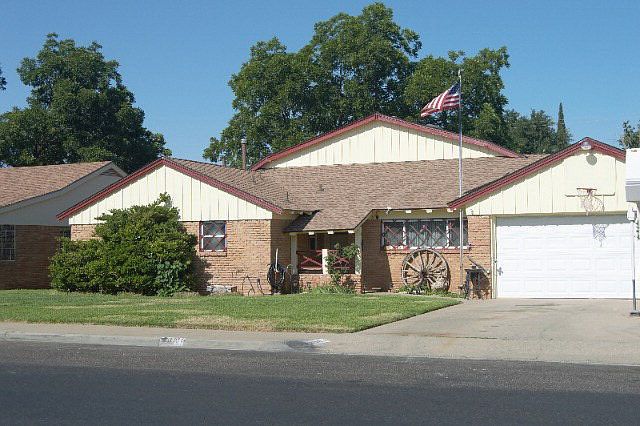 1st image of 3101 Bonham Ave