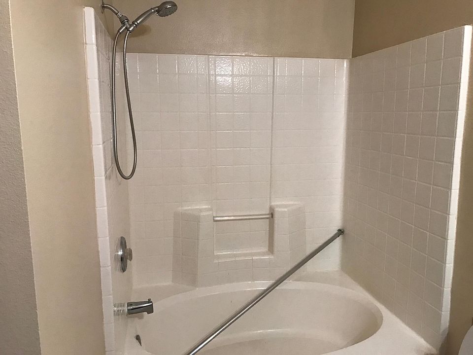 2nd image of 7990 Baymeadows Rd E Unit 517