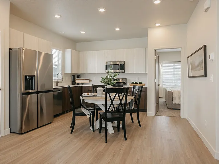 Rise Townhomes — Photo 7