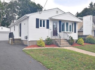 50 Dale Ave, Cranston, RI 02910