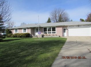 207 N 4th St, Linwood, MI 48634