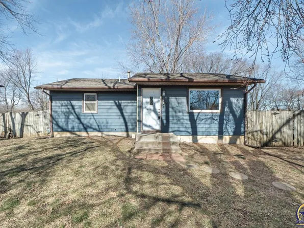 118 W David St, Carbondale, KS 66414