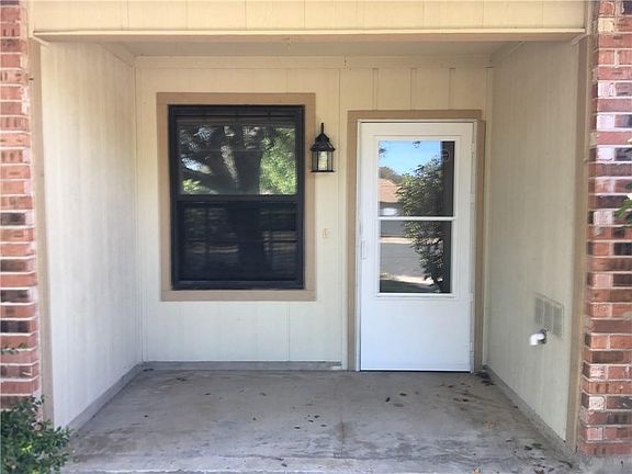 2nd image of 8112 Brettonwoods Ln