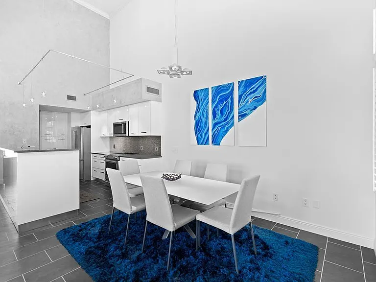 800 N Tamiami Trl #321A — Photo 8