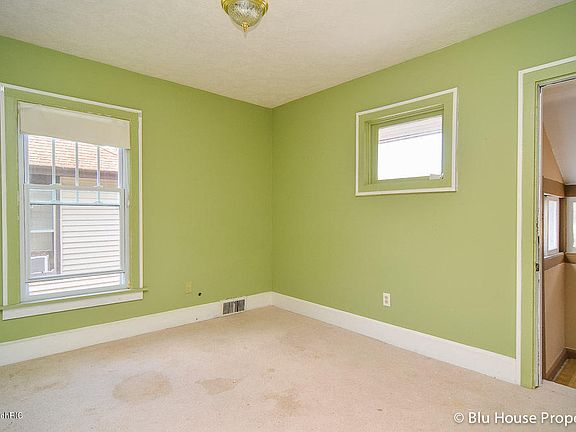 4th image of 1417 Bemis St SE