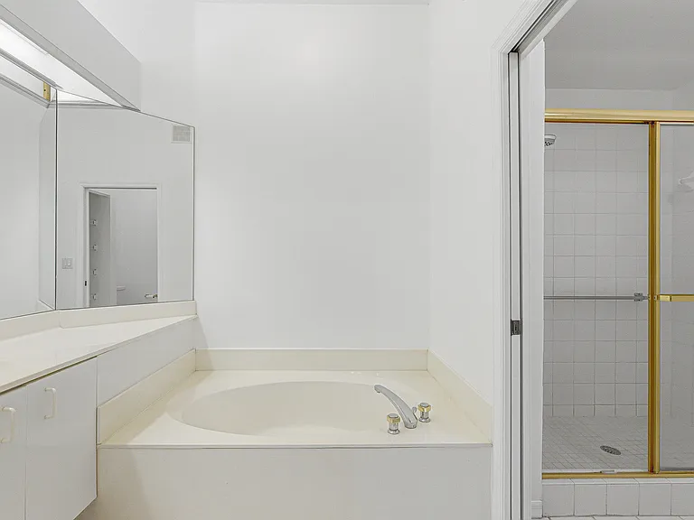 10168 Lombardy Dr #10168 — Photo 17