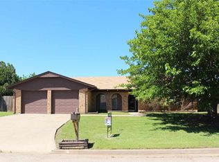 7507 SW Forest Ave, Lawton, OK 73505