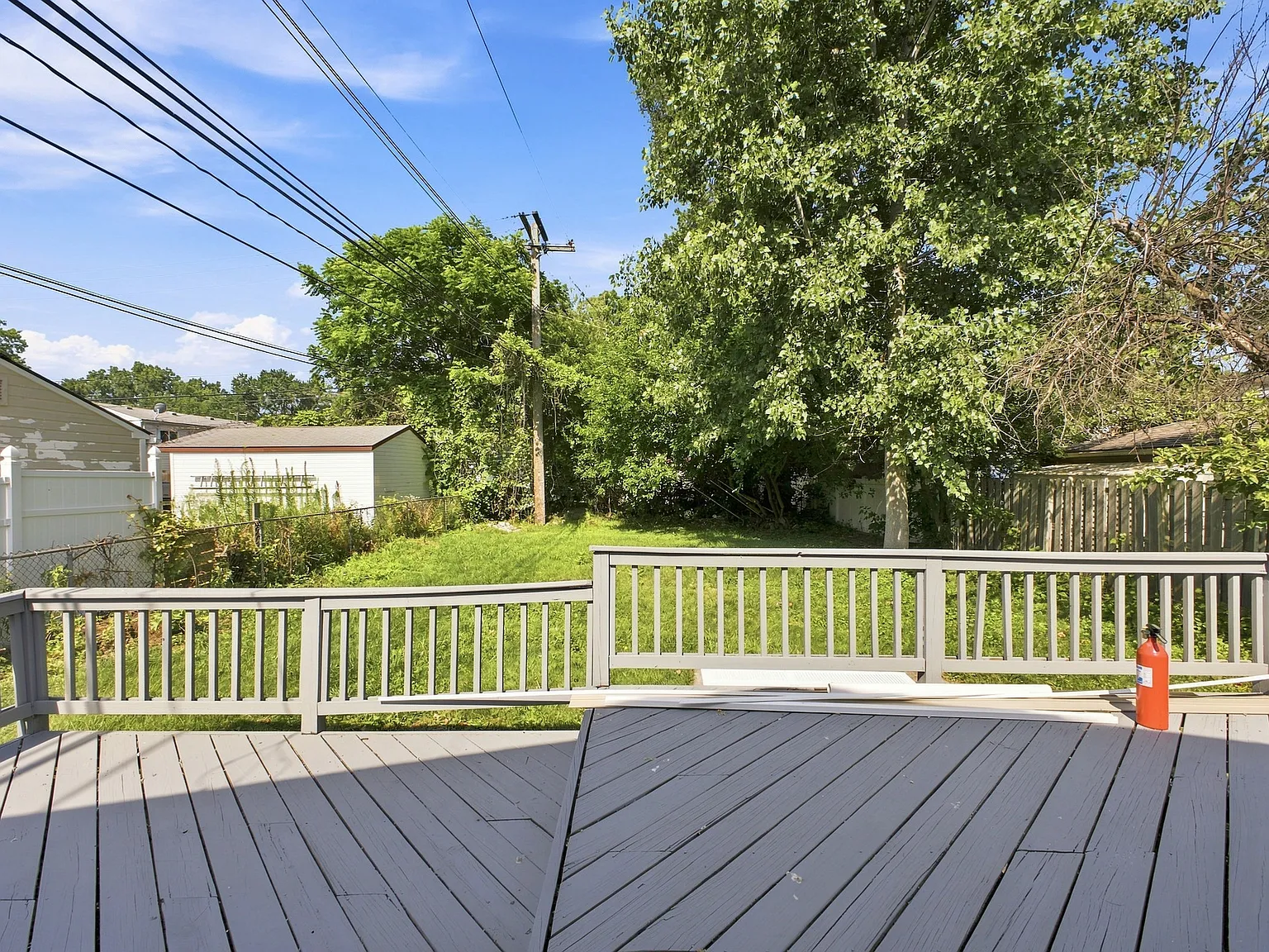 3 bed, 1000 sqft, $2,375 — Photo 3