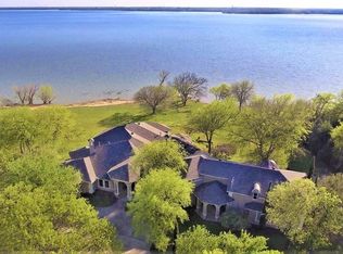 5401 W Oak Shores Dr, Crossroads, TX 76227