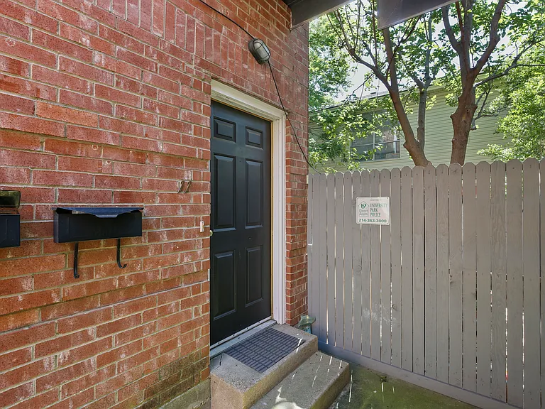 3329 Rosedale Ave #11 — Photo 5