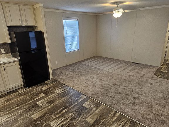 2nd image of 124 Mulberry #124