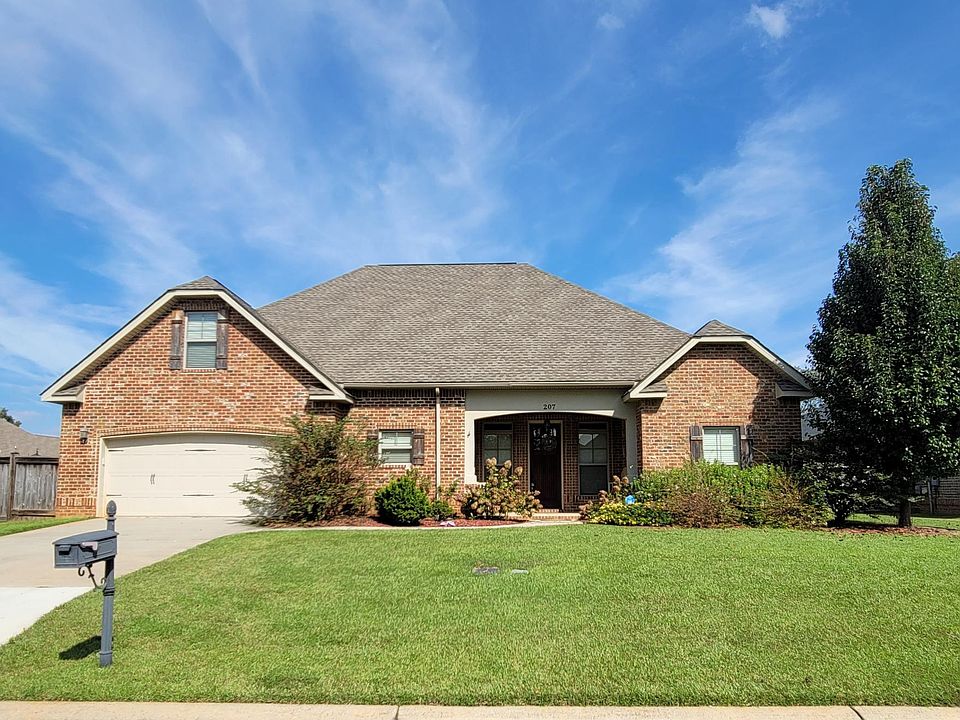 1st image of 207 Cheshire Dr