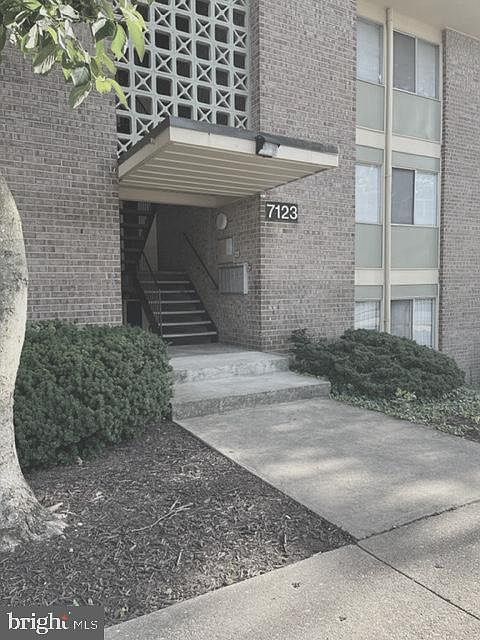 1st image of 7123 Donnell Pl #B
