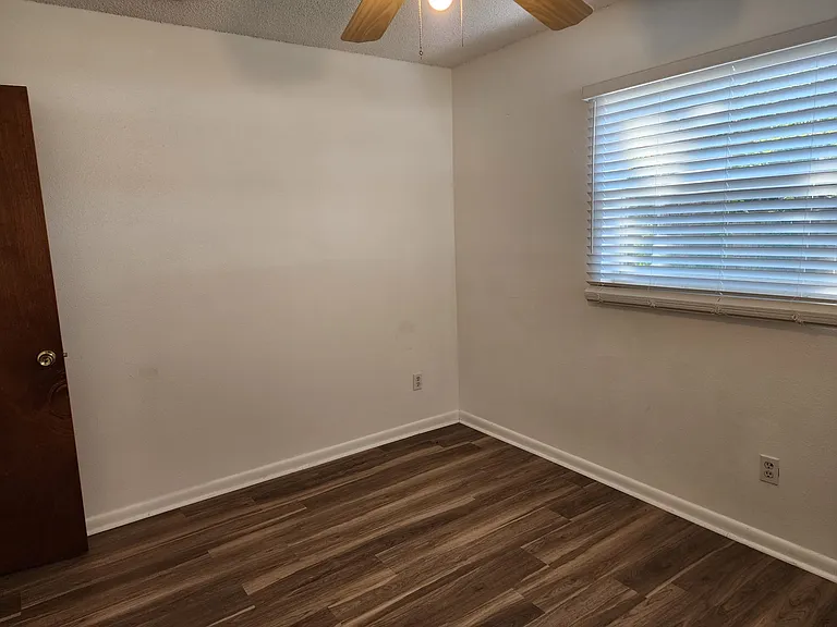 14532 Knoll Ridge Dr — Photo 21