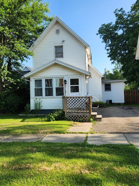 103 E Telegraph St, Dowagiac, MI - View 2