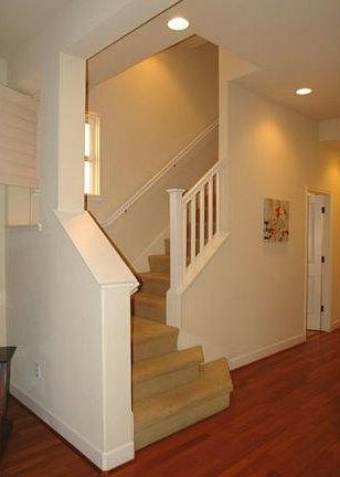 3rd image of 467 Norwood Cir