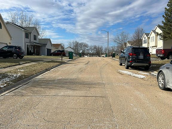 4th image of 681 8th Ave