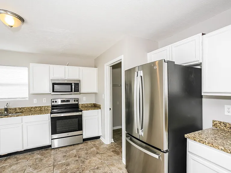 3149 Brandenburg Dr — Photo 8