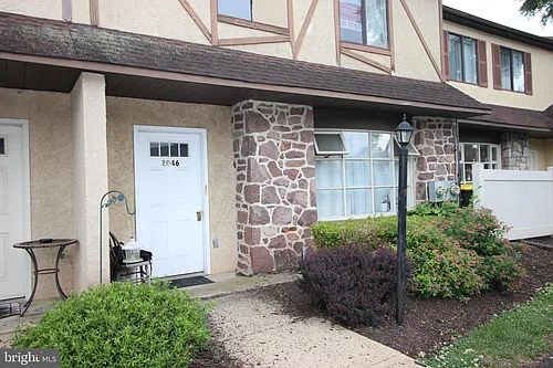 2046 Jason Dr Photo 1