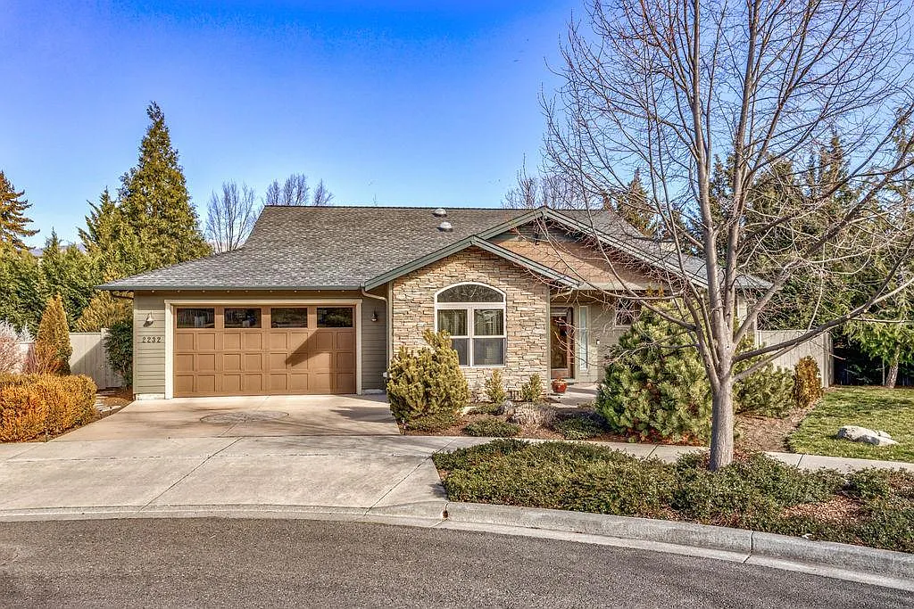 2232 Chitwood Ln photo 1