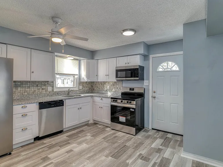 1510 N Arkansas Ave — Photo 5